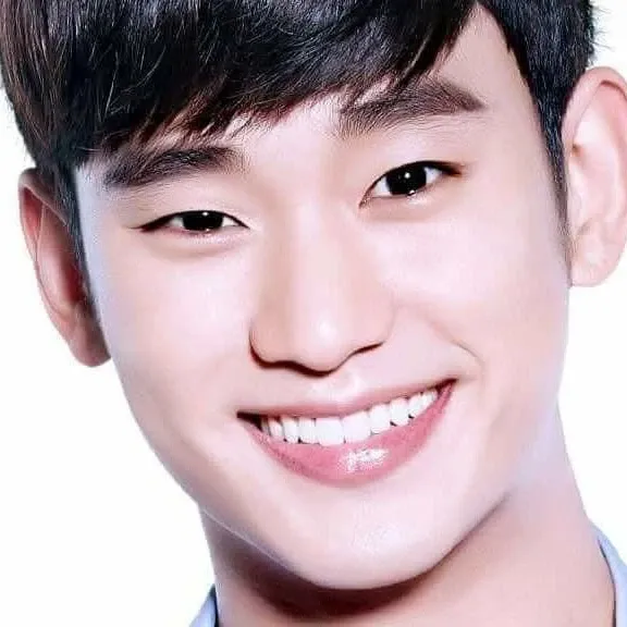 Foto terbaru dari Kim Soohyun