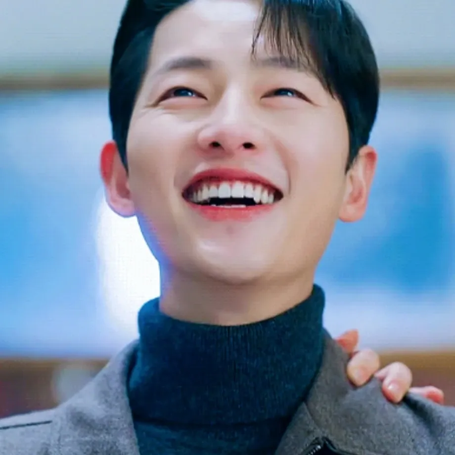 Behind-the-scenes cut of Song Joongki