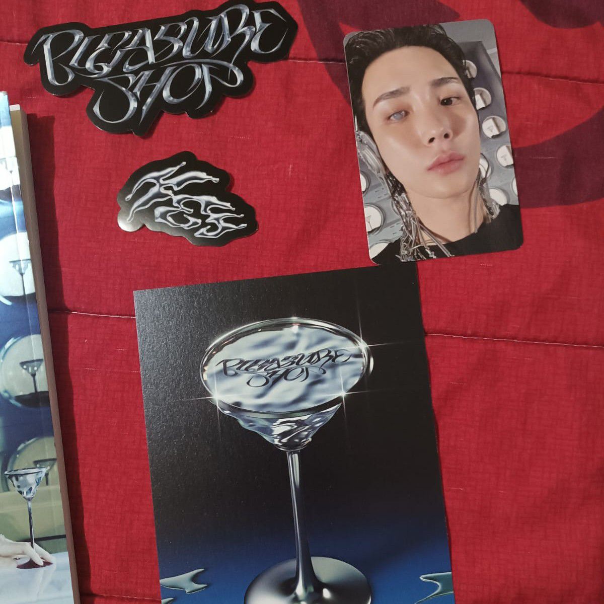 A moment captured by a fan of Key