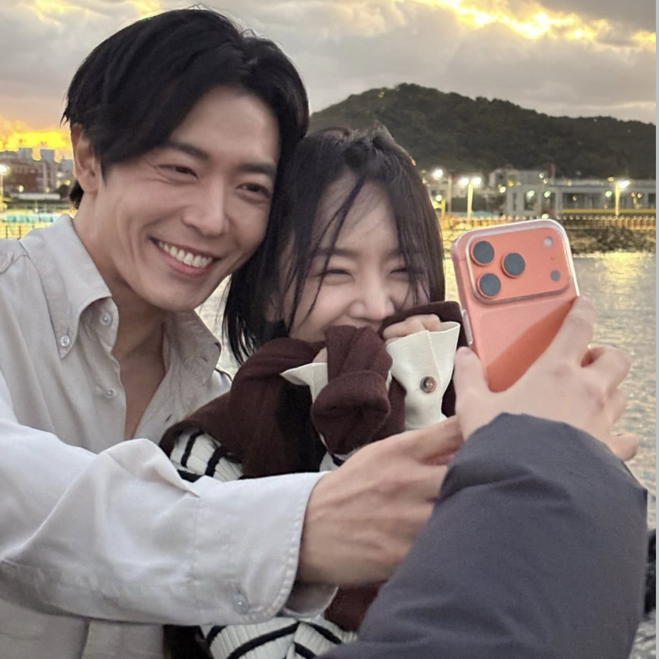 Behind-the-scenes cut of Shin Haesun