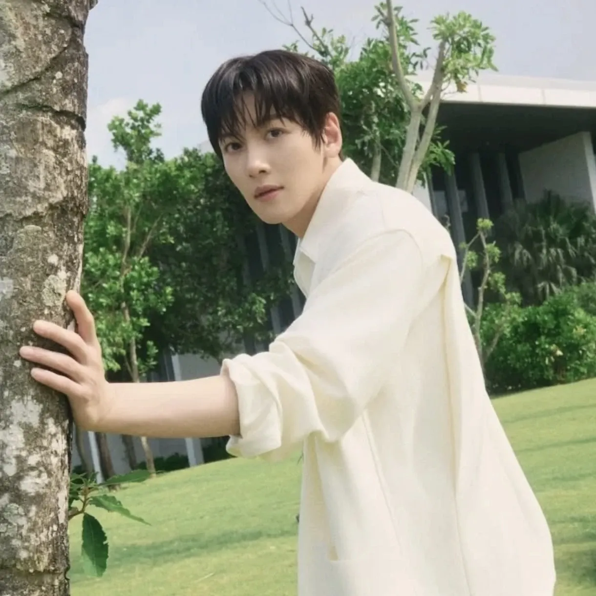 Behind-the-scenes cut of Ji Changwook