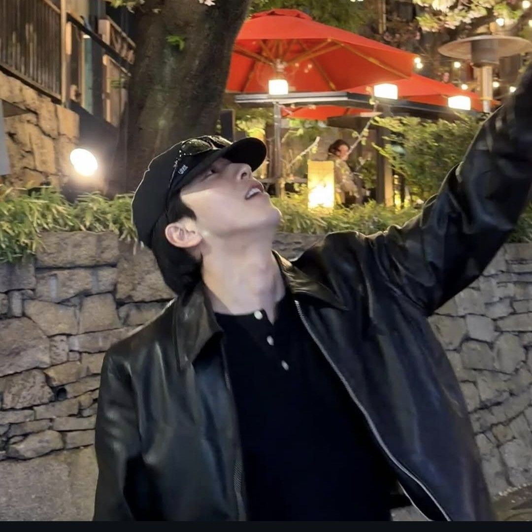 Behind-the-scenes cut of Nam Joohyuk