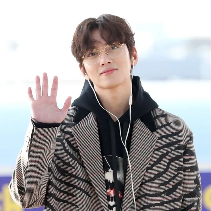 Recent activity shot of Ji Changwook