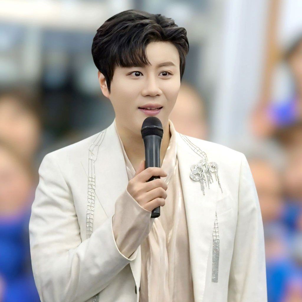 Behind-the-scenes cut of Jin Haesung