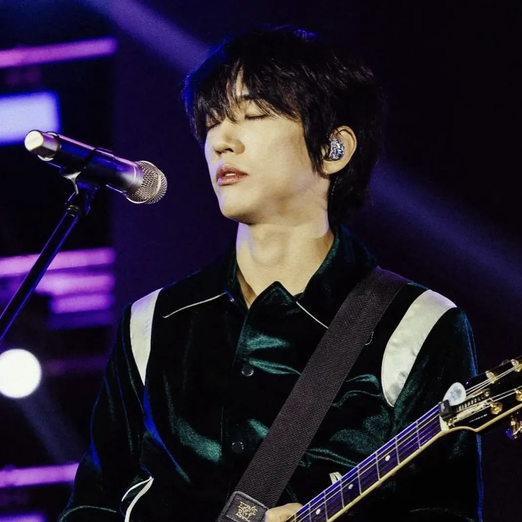 Latest photo of Lee Seungyoon
