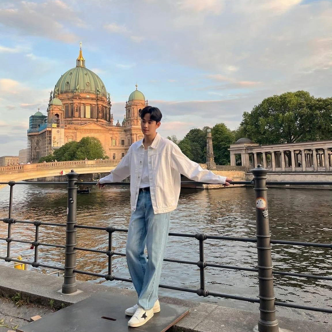 Recent activity shot of Kim Soohyun