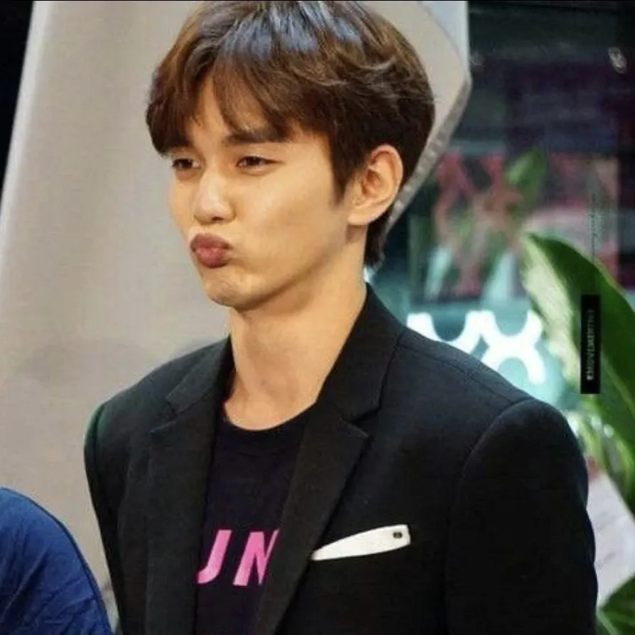 Latest photo of Yoo Seungho
