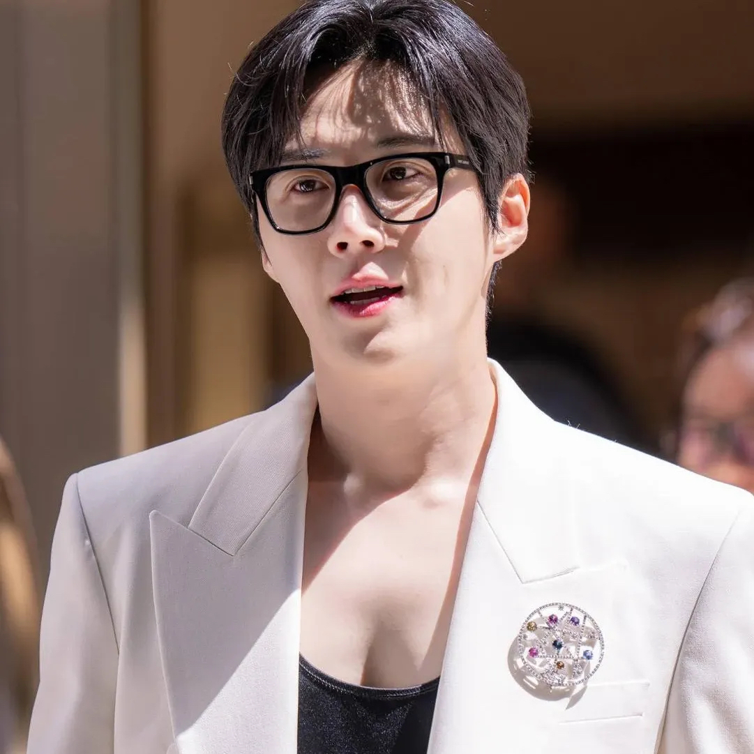 김선호의 최신 사진