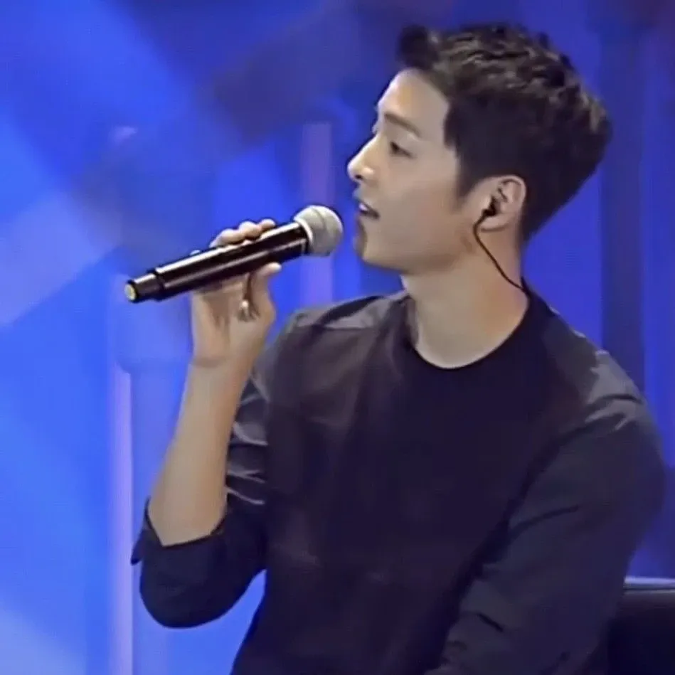 Latest photo of Song Joongki