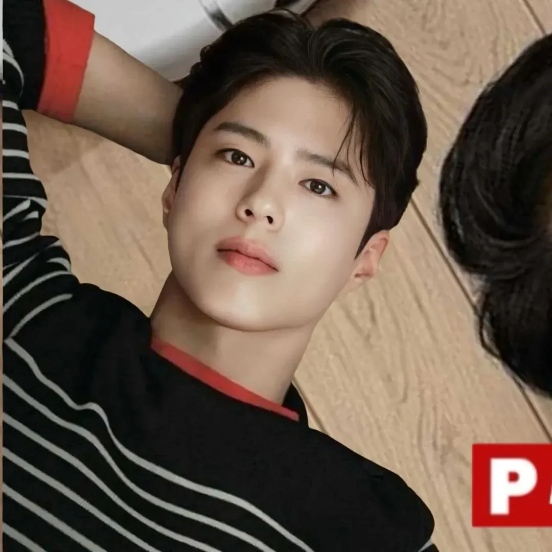 Behind-the-scenes cut of Park Bogum