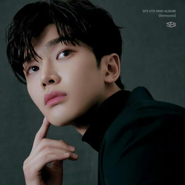 Momen yang diabadikan oleh penggemar Rowoon