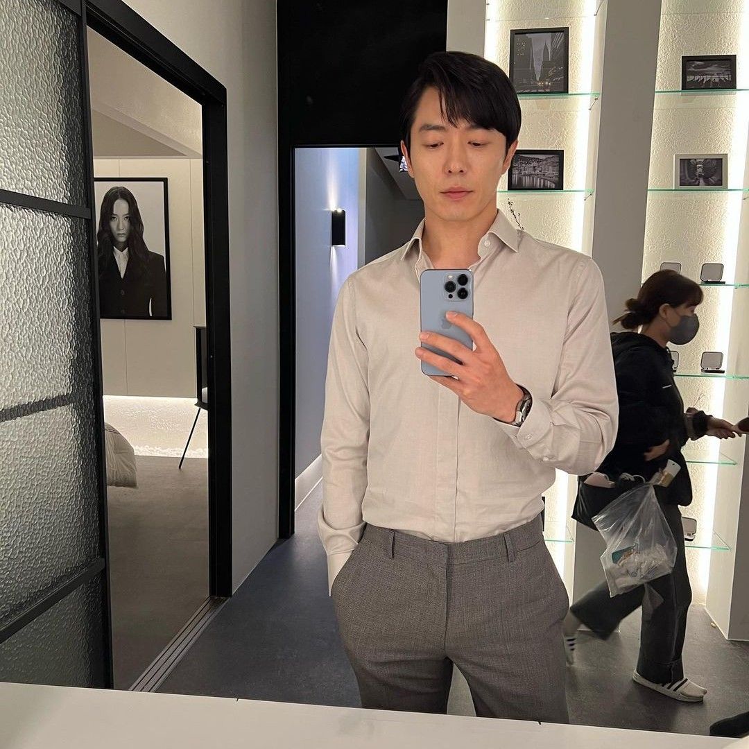 A moment captured by a fan of Kim Jaewook