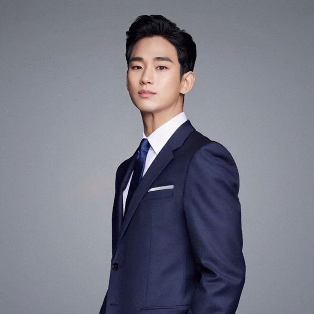 A moment captured by a fan of Kim Soohyun