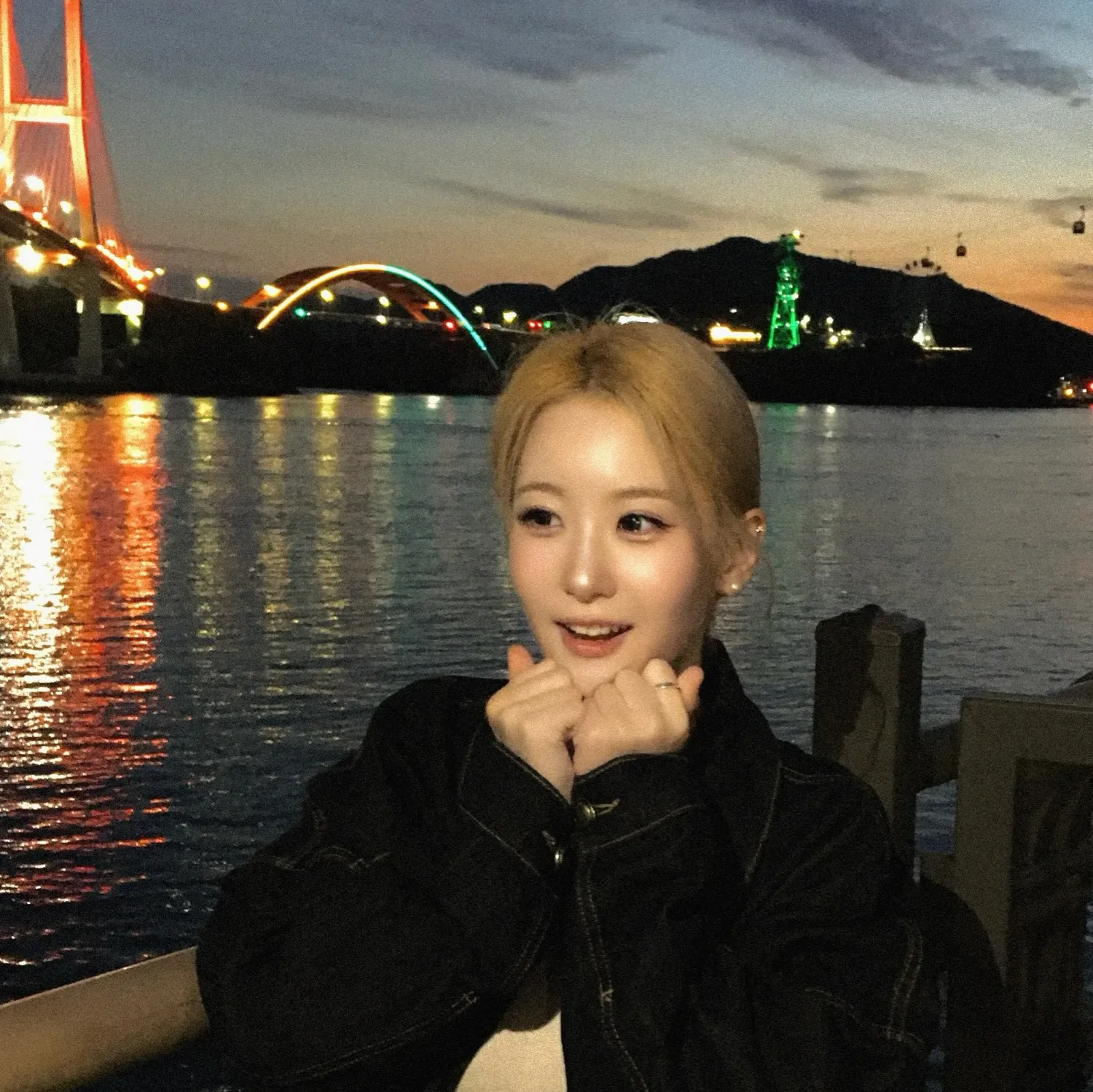 A moment captured by a fan of Oh Yujin