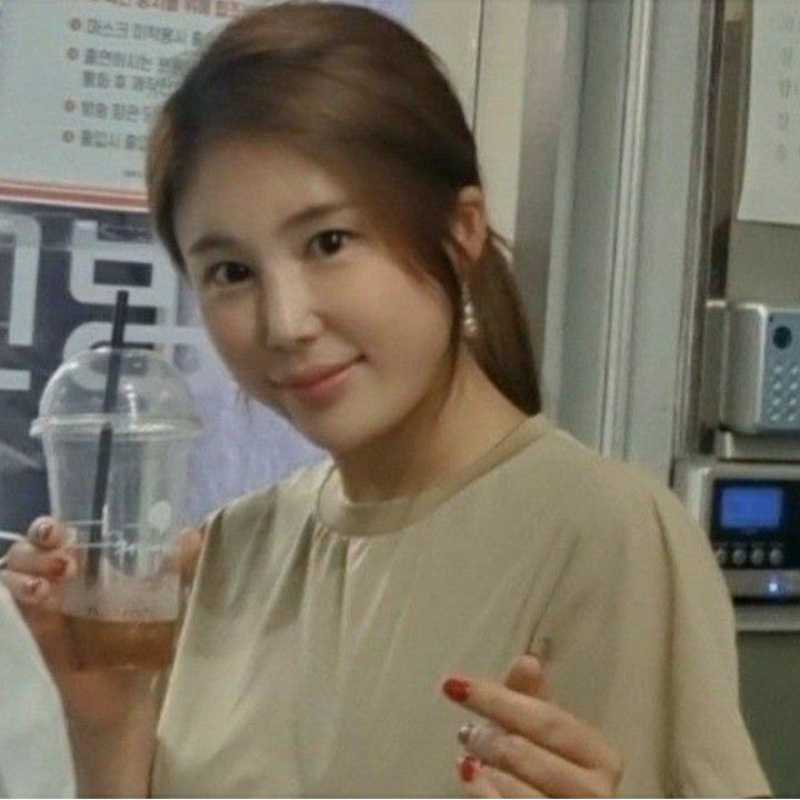 Foto kegiatan terbaru dari Kim Soyou