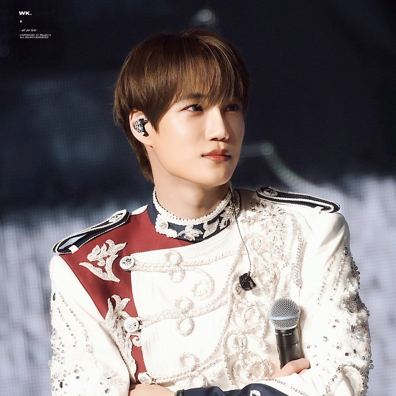 A moment captured by a fan of KAI