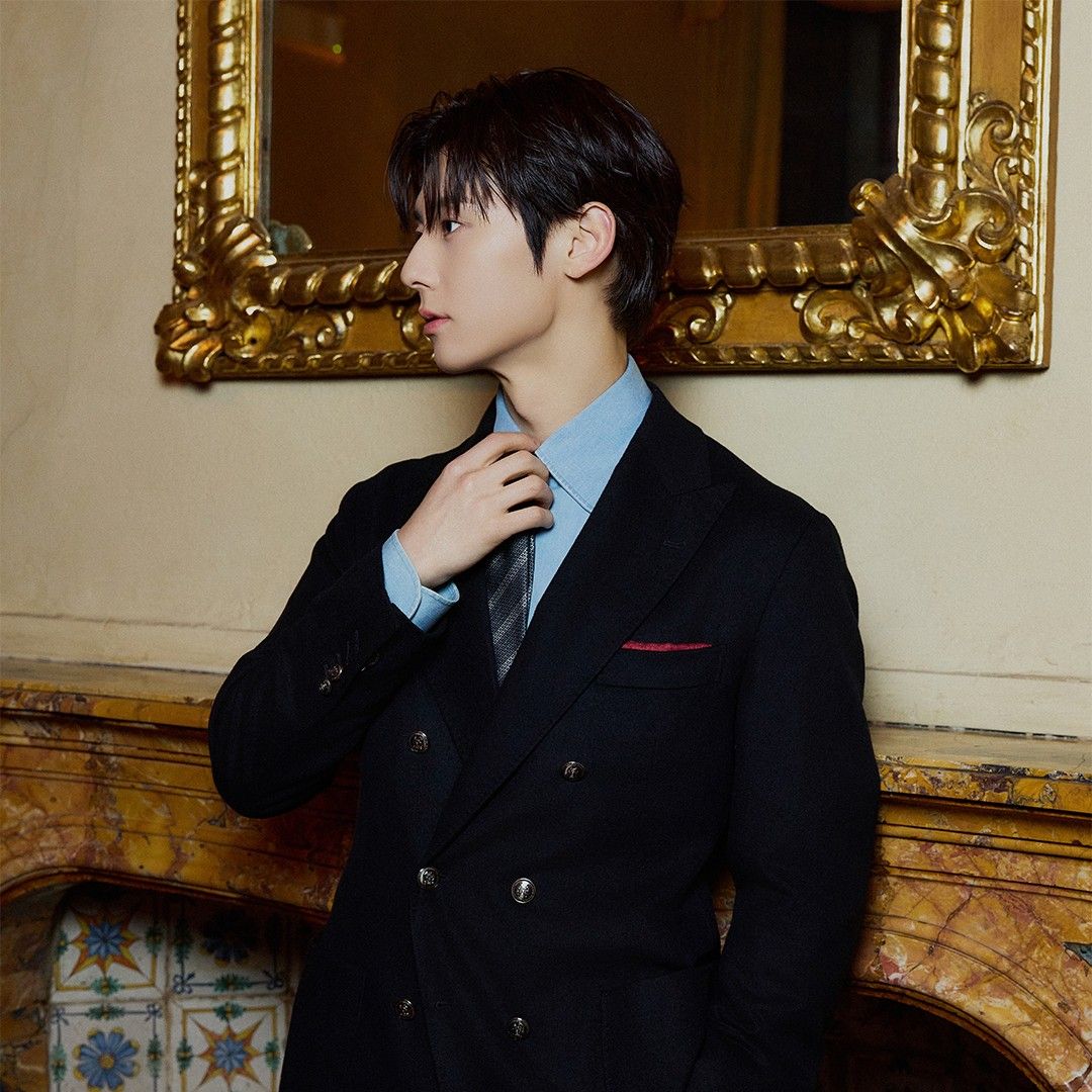 Momen yang diabadikan oleh penggemar Hwang Minhyun