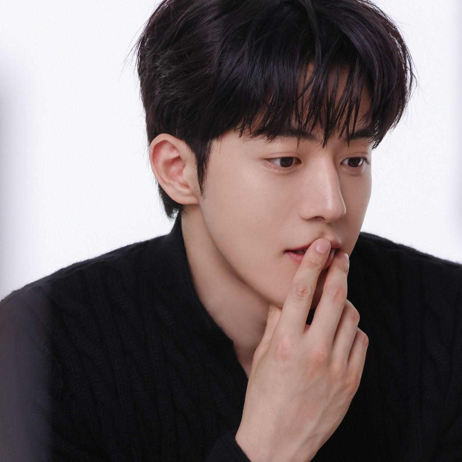 Behind-the-scenes cut of Nam Joohyuk