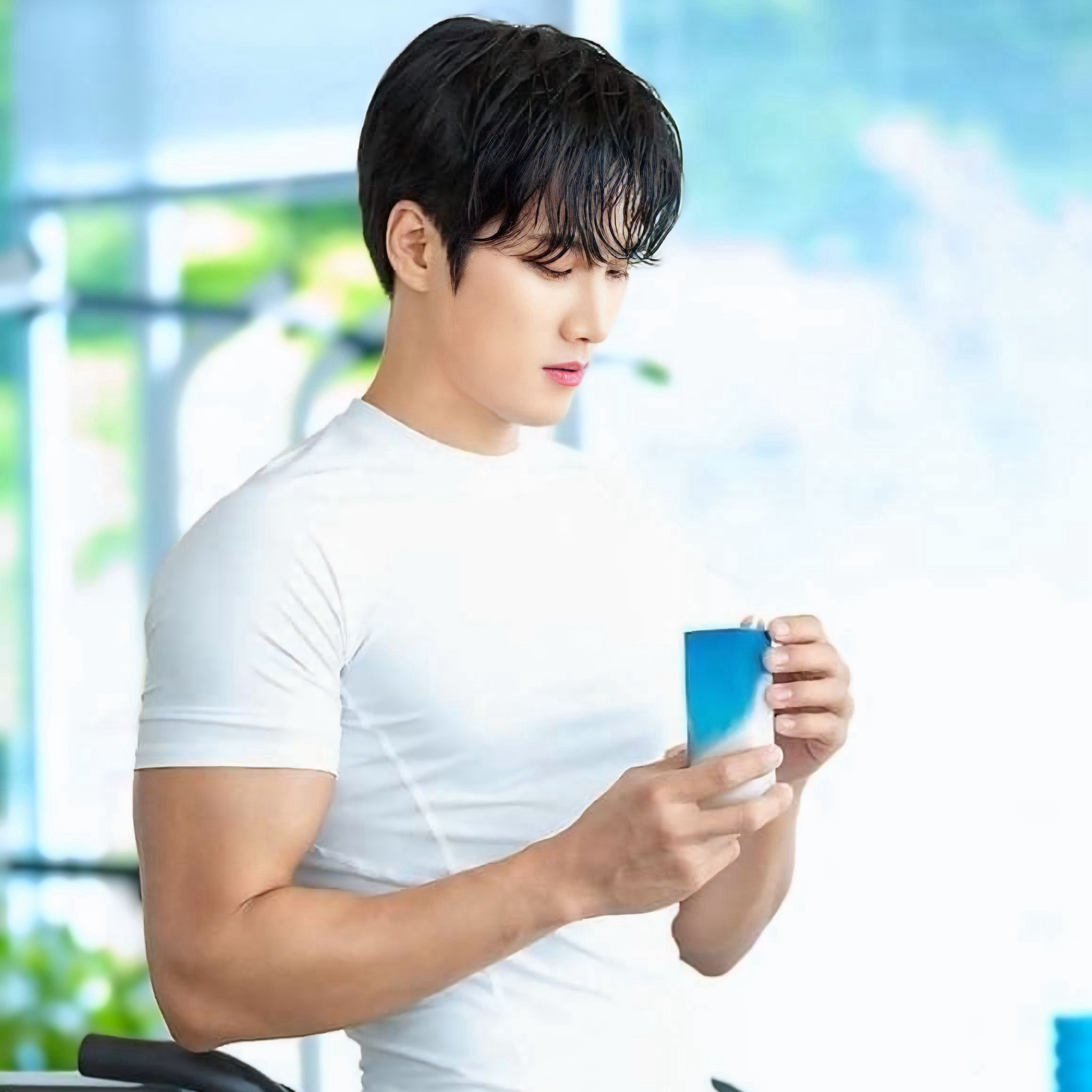Behind-the-scenes cut of Ahn Bohyun