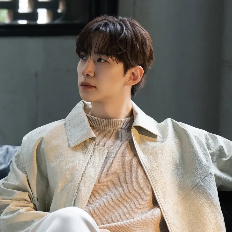 Foto terbaru dari Lee Junho