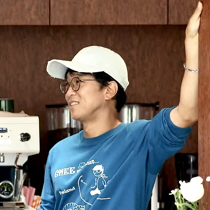 A moment captured by a fan of Bak Changgeun