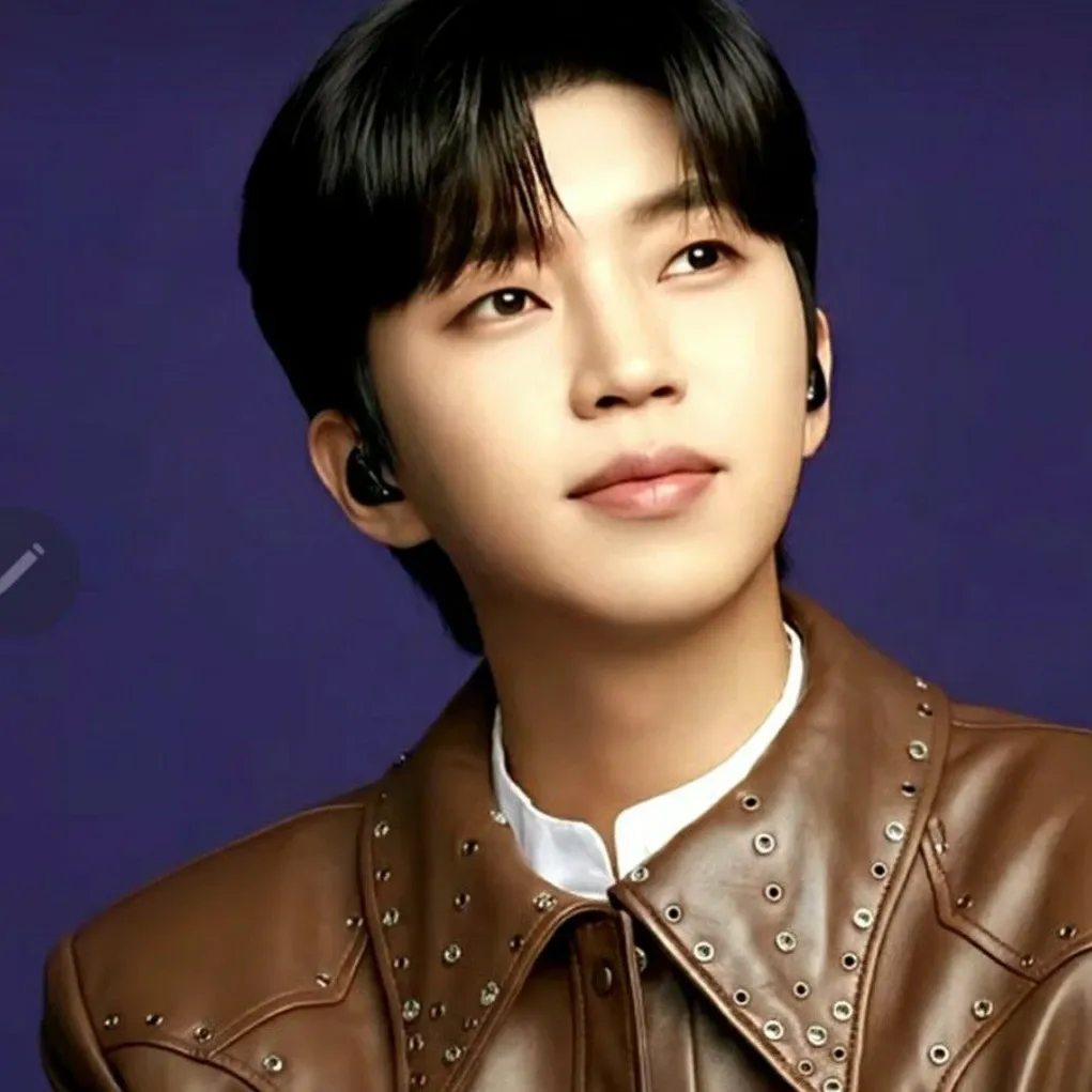 Momen yang diabadikan oleh penggemar Lim Youngwoong