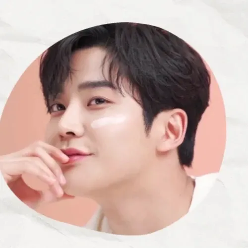 Momen yang diabadikan oleh penggemar Rowoon