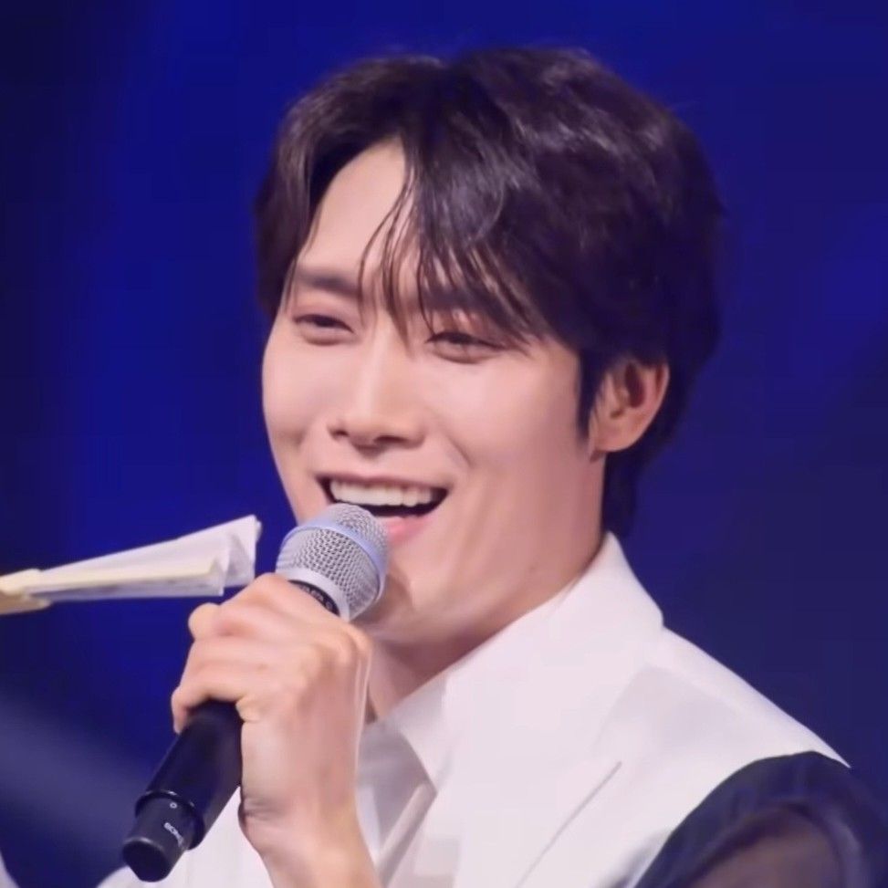 Recent activity shot of Choi Woojin