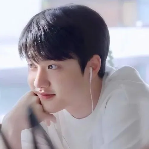 Momen yang diabadikan oleh penggemar Doh Kyungsoo (D.O.)