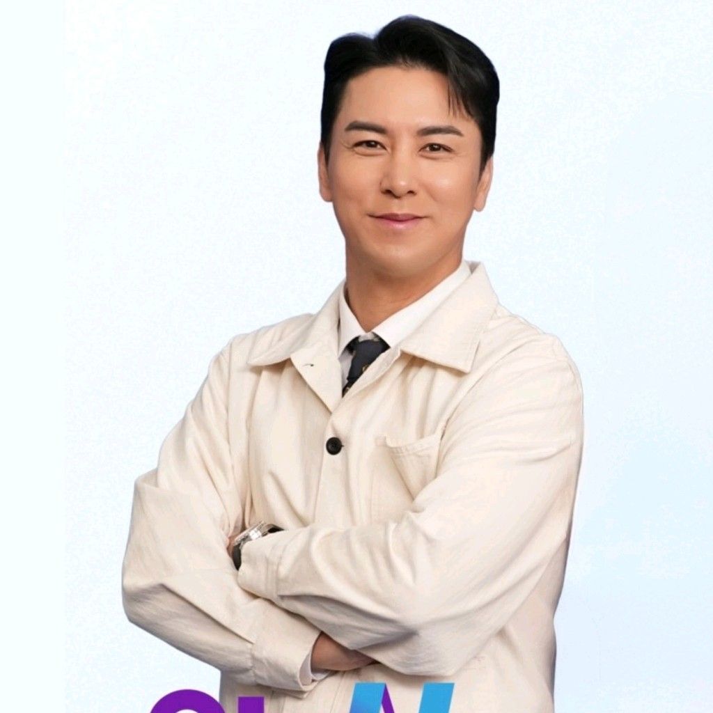 チャン・ミンホの最近の活動ショット