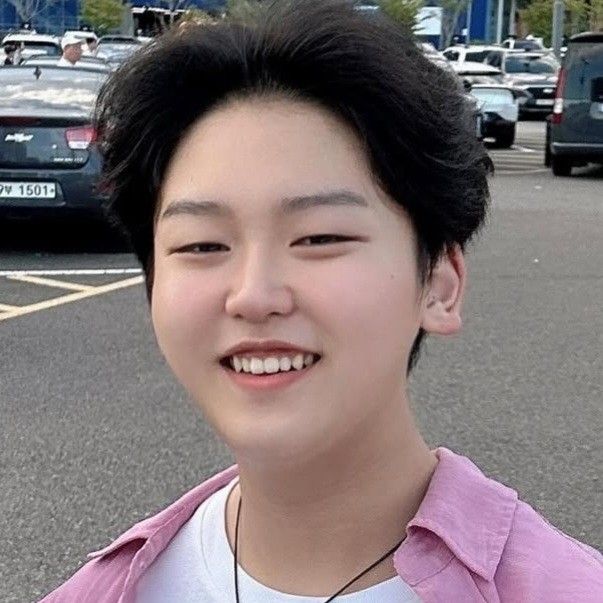 A moment captured by a fan of Park Sungon