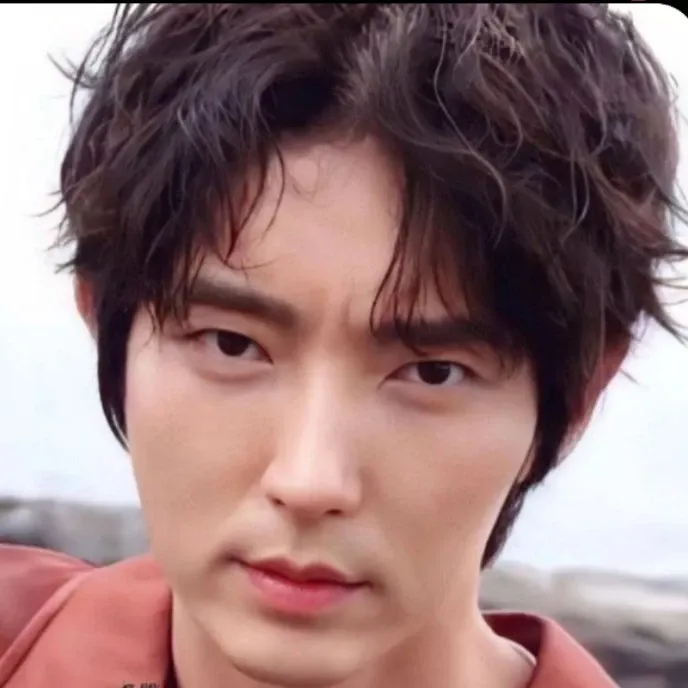 Behind-the-scenes cut of Lee Joongi