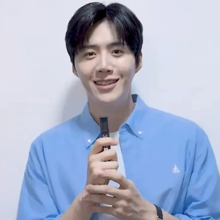 김선호의 최신 사진