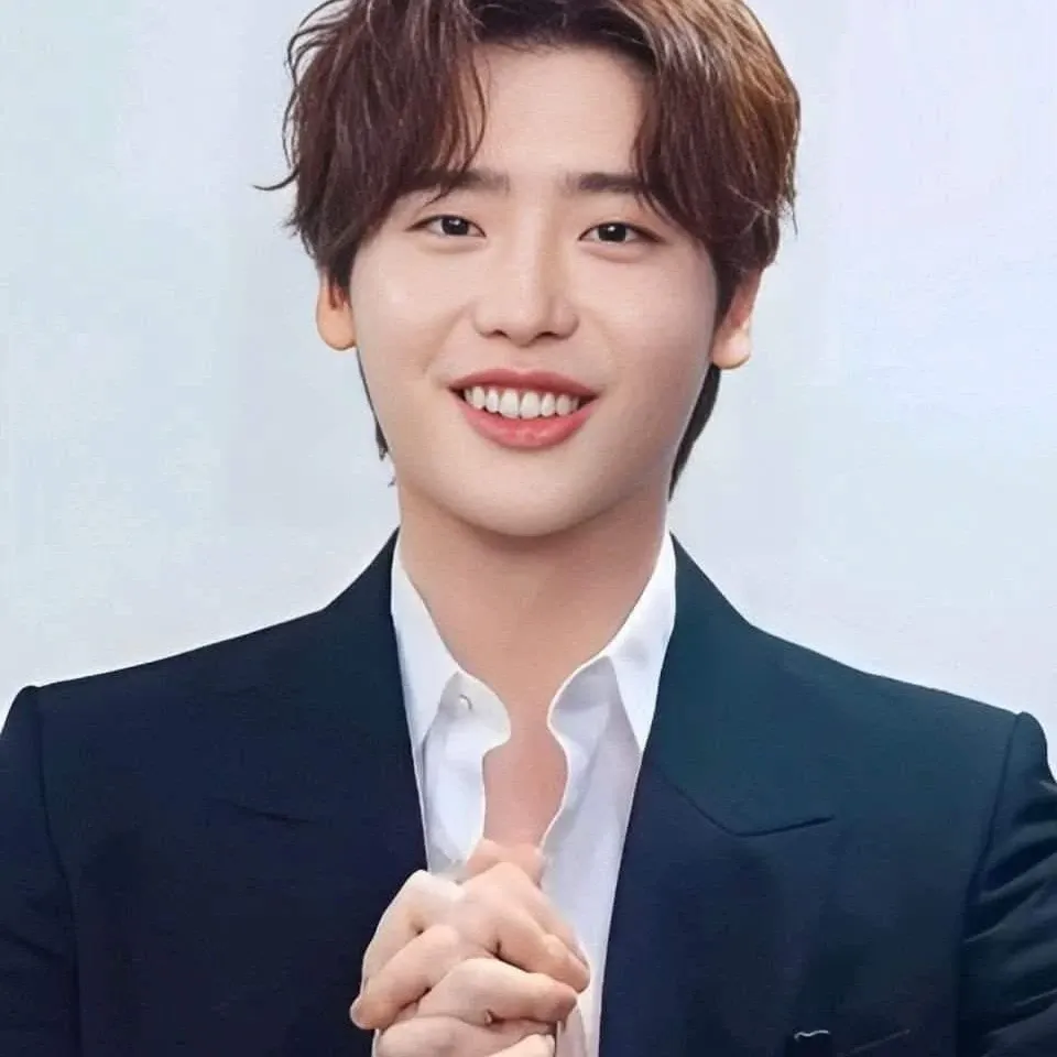 Behind-the-scenes cut of Lee Jongsuk