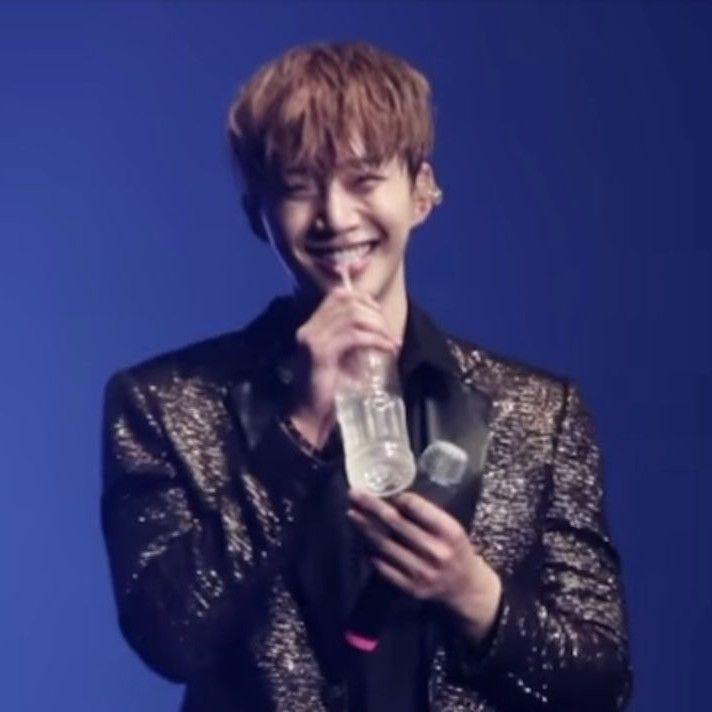 Momen yang diabadikan oleh penggemar Lee Junho