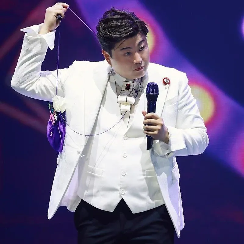 A moment captured by a fan of Kim Hojoong