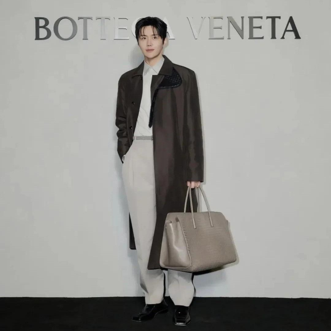 Behind-the-scenes cut of Kim Seonho