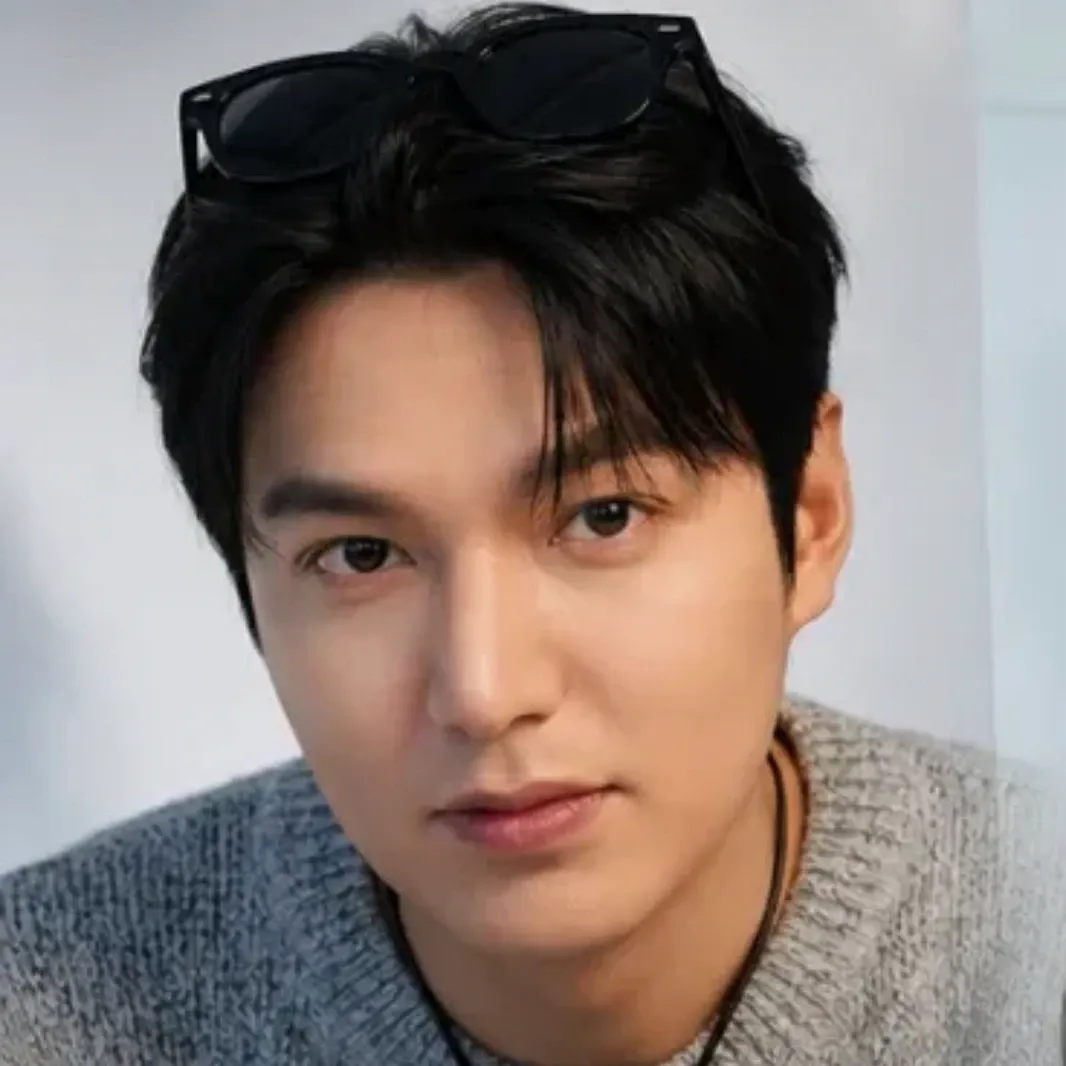 Recent activity shot of Lee Minho