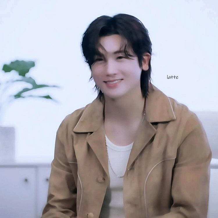 Recent activity shot of Park Hyungsik