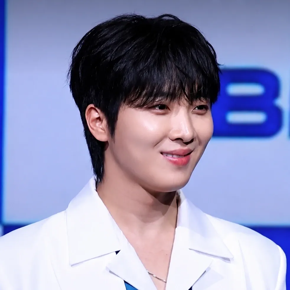 Recent activity shot of Hwang Yunsung