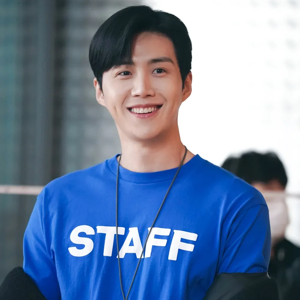 Cuplikan di balik layar dari Kim Seonho