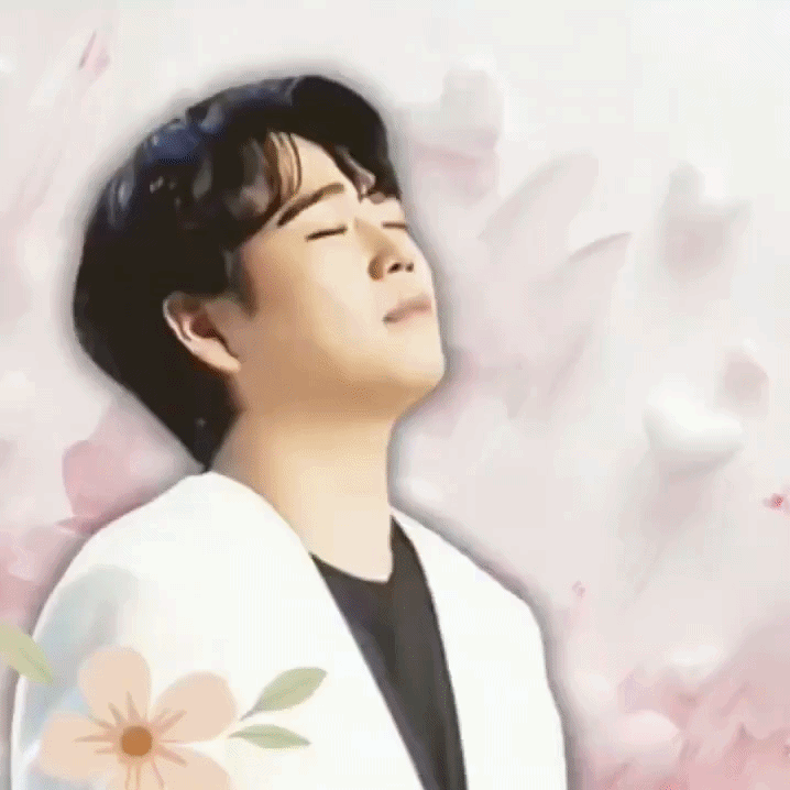 Latest photo of Hwang Youngwoong