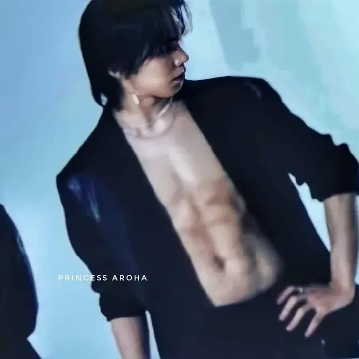 Recent activity shot of Cha Eunwoo