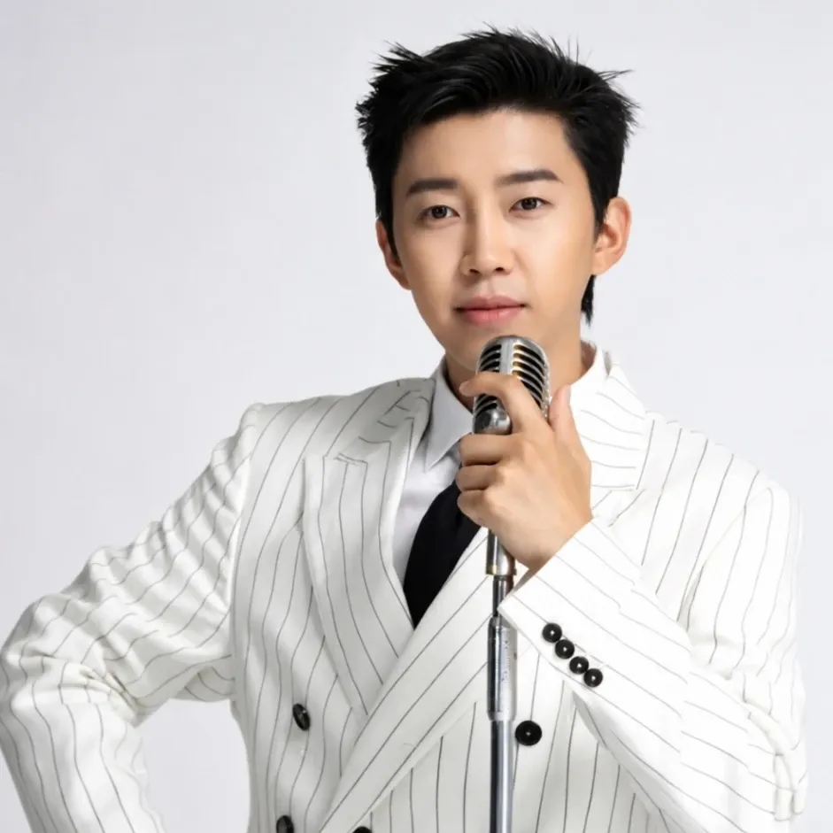 Foto kegiatan terbaru dari Lim Youngwoong