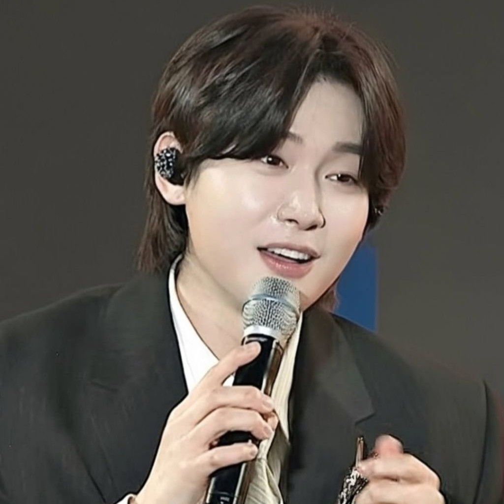 Latest photo of Kim Yongbin