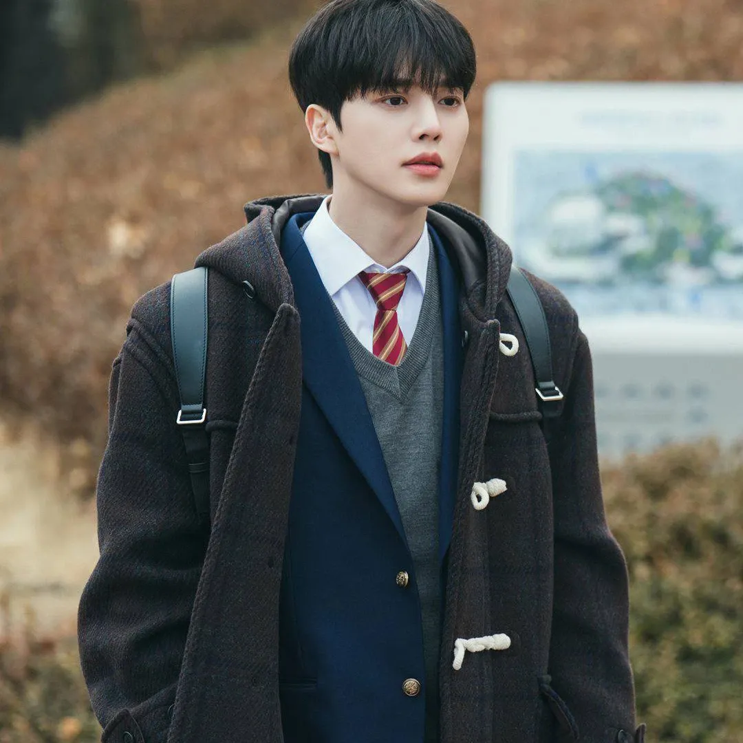Behind-the-scenes cut of Song Kang