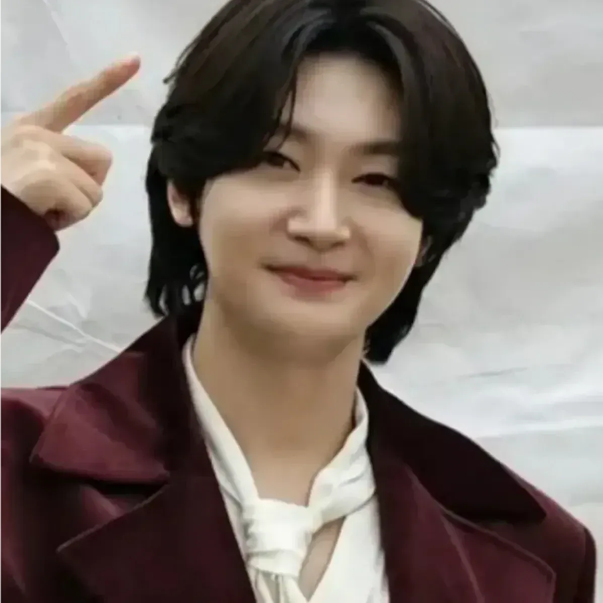 Behind-the-scenes cut of Kim Yongbin