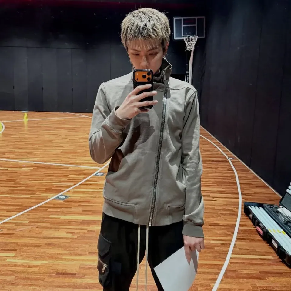 粉絲拍下的金泰亨 (V)瞬間