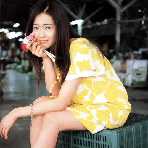 Behind-the-scenes cut of Go Ara