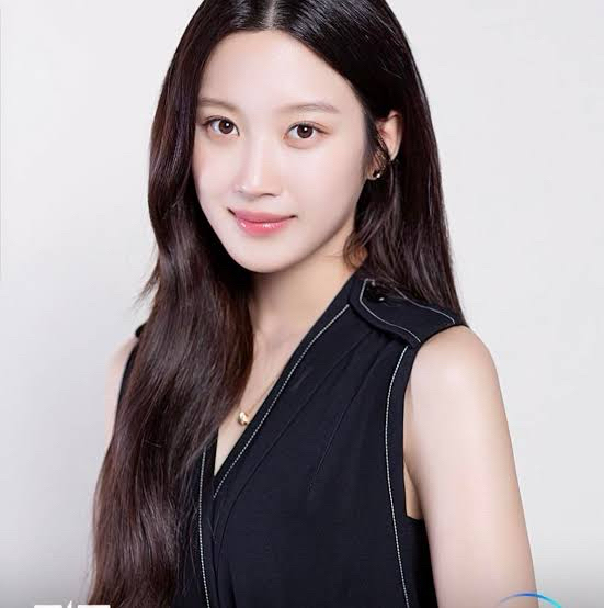 Latest photo of Mun Kayoung